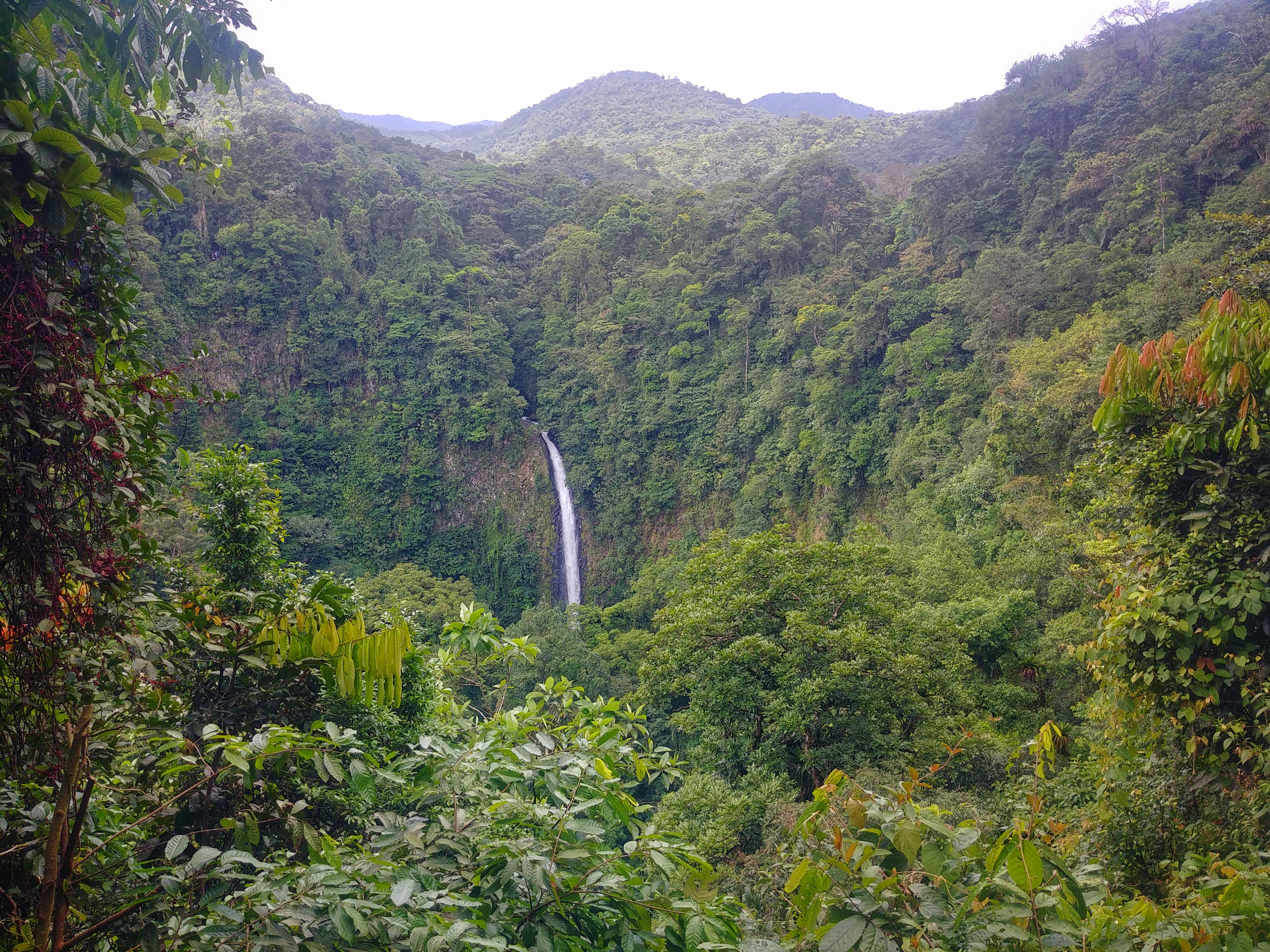 cascade de La Fortuna costa rica voyage agence de voyage