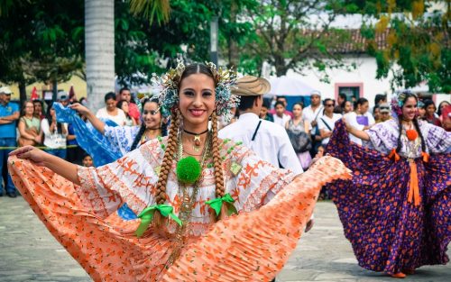 Danse traditionel Costa Rica voyage agence francophone sur mesure destination 2018