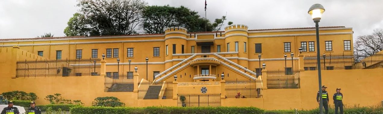 musée national costa rica agence de voyage san josé capital culture histoire précolombienne armée francophone