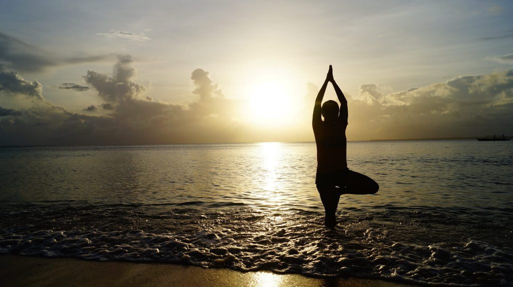 yoga au costa rica, plage, costa rica voyage, agence francophone, sur mesure